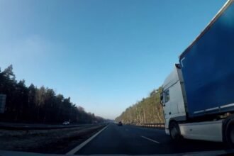 14248488 autostrada a4 wreszcie bedzie tansza tylko przez trzy miesiace i podczas oplaty przez specjalna aplikacje 0 0s