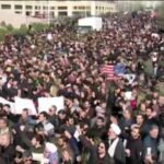 14249352 tysiace ludzi wyszly na ulice najwiekszych iranskich miast wyrazajac gniew po zabiciu generala sulejmaniego 0 0s