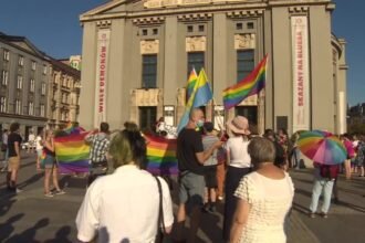 14423908 nie podoba mi sie to co dzieje sie w naszym kraju manifestacja solidarnosci ze srodowiskiem lgbt w katowicach 50 73s