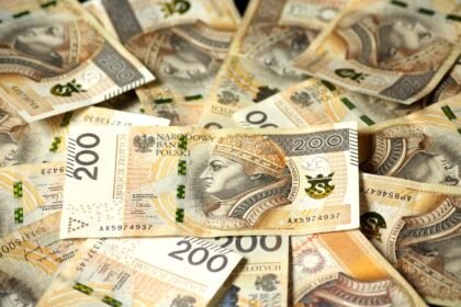 euro banknotes 4122079 1280