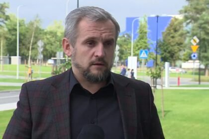 14466931 trudna sytuacja w szpitalu uniwersyteckim w krakowie brak miejsc na oddziale intensywnej terapii w dla chorych na covid 19 0 0s