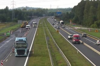 14483647 przejazd autostrada a4 drozszy o 20 procent od pazdziernika i to mimo trwajacych tam robot 38 38s