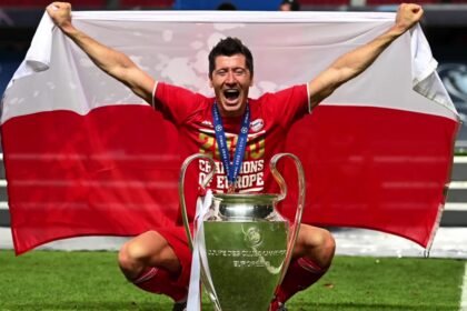 14533264 robert lewandowski pilkarzem roku fifa gdyby stalo sie inaczej moglibysmy powiedziec ze wszystko ukladane jest pod ronaldo i messiego 0 0s