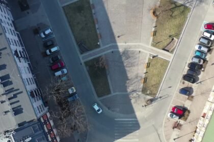14626393 3600 zlotych za parkowanie w krakowie interwencja kierowcy przyniosla efekt 0 0s