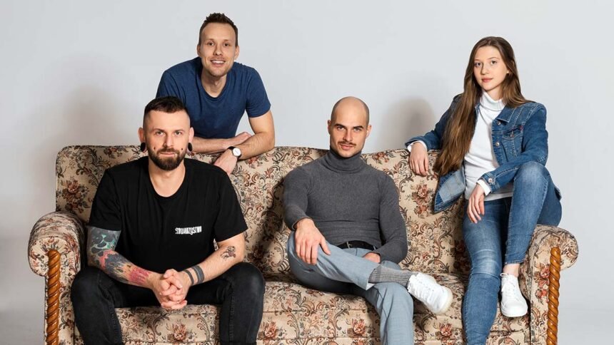 L R Szymon Kubiak Damian Konopka Maciej Sawicki Wiktoria Wojcik