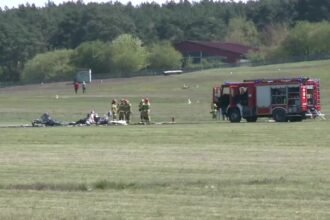 14642020 wypadek awionetki na lotnisku w zielonej gorze zginal 71 letni pilot 20 86s