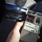 Zaparkował obok policjantów, by dopompować opony. Był kompletnie pijany 34 50 655977