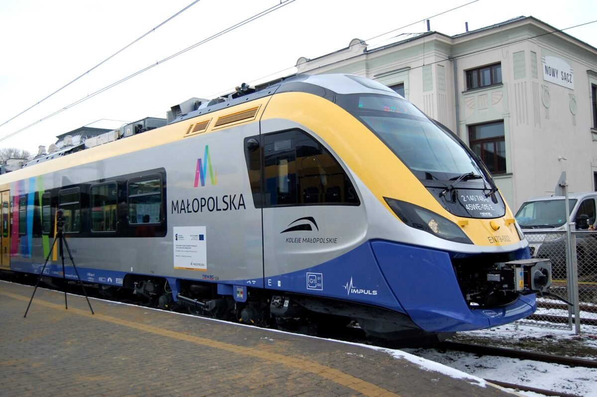 Pierwszy odcinek inwestycji kolejowej „Podłęże-Piekiełko” gotowy; pociągi wracają do Rabki