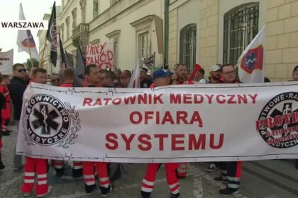 14687056 protesty ratownikow medycznych w calej polsce domagaja sie podwyzek 0 0s