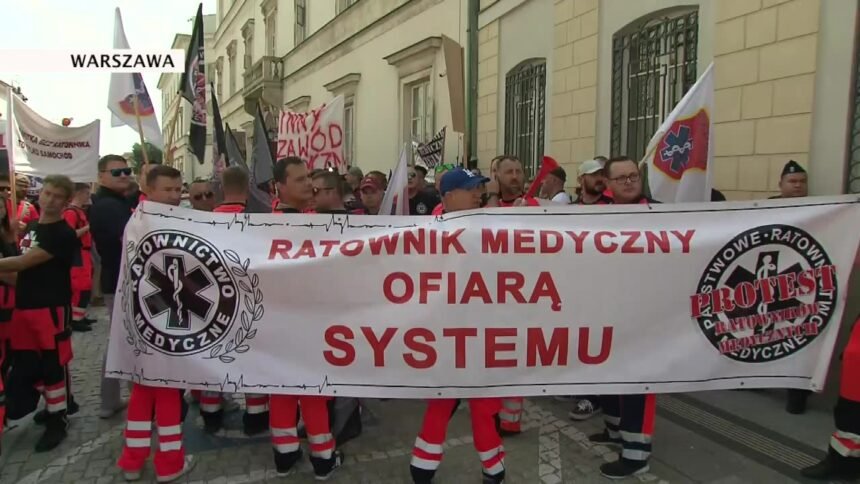 14687056 protesty ratownikow medycznych w calej polsce domagaja sie podwyzek 0 0s