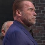 14937358 arnold schwarzenegger odwiedzil auschwitz 64 53s