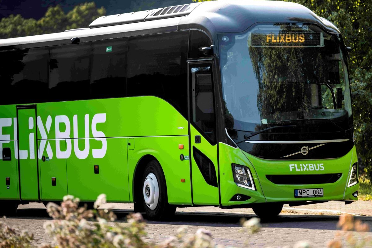 flixbus mat prasowe scaled