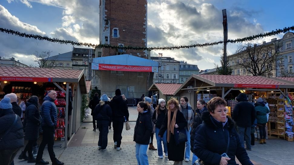 Kolędowanie z chórami na Rynku Głównym. Dla wszystkich