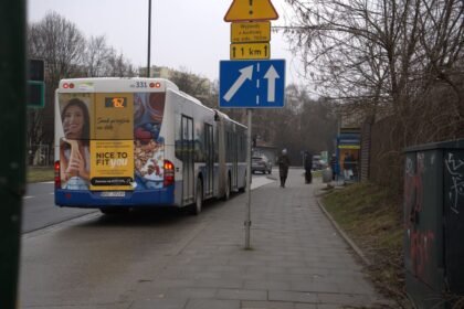 autobus rondo barei straz miejska