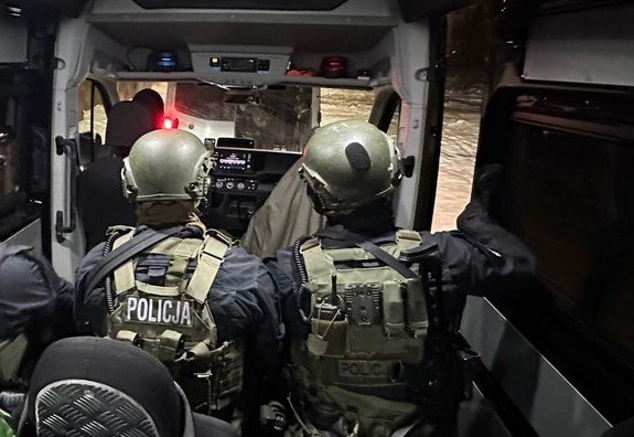 policja wejscie