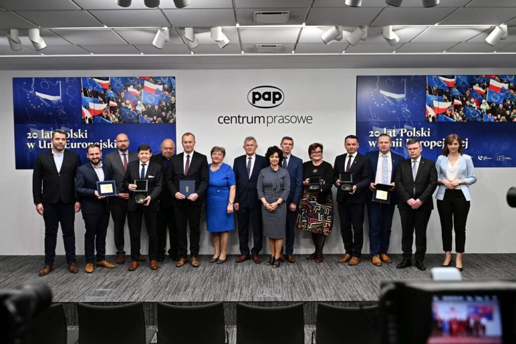 20 lat Polski w UE: świętowanie sukcesów i fundamentalne pytania o przyszłość 4 1 7