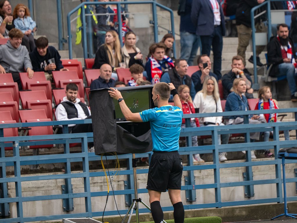 Wisła Kraków przegrała z Lechią Gdańsk i oddala szanse na awans do ekstraklasy 7 Wisla Lechia 11 maja 2024 ikc.pl 090
