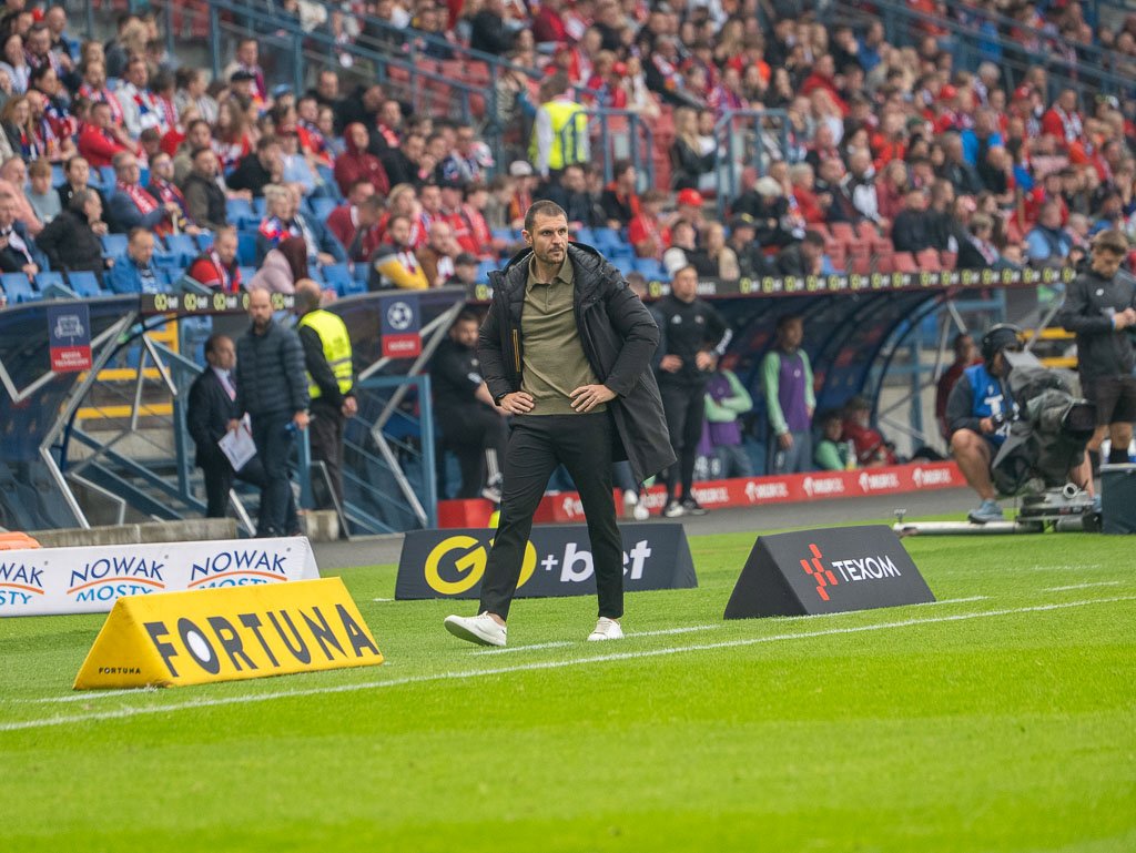 Wisła Kraków przegrała z Lechią Gdańsk i oddala szanse na awans do ekstraklasy 8 Wisla Lechia 11 maja 2024 ikc.pl 114