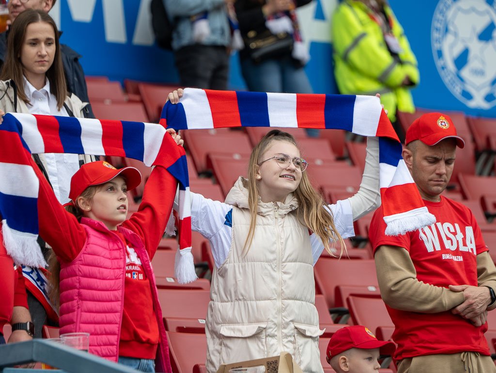 Wisła Kraków przegrała z Lechią Gdańsk i oddala szanse na awans do ekstraklasy 11 Wisla Lechia 11 maja 2024 ikc.pl 532