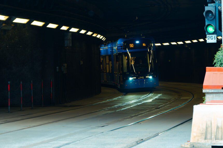 krakow tramwaj tunel pod dworcem