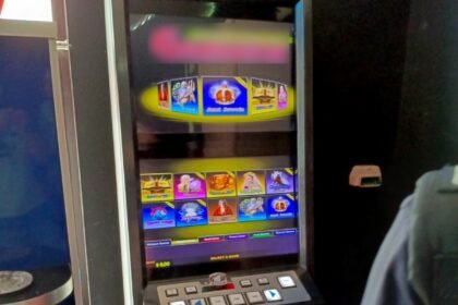 gry automaty policja