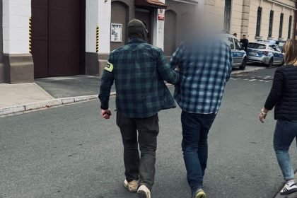 napad na bank policja