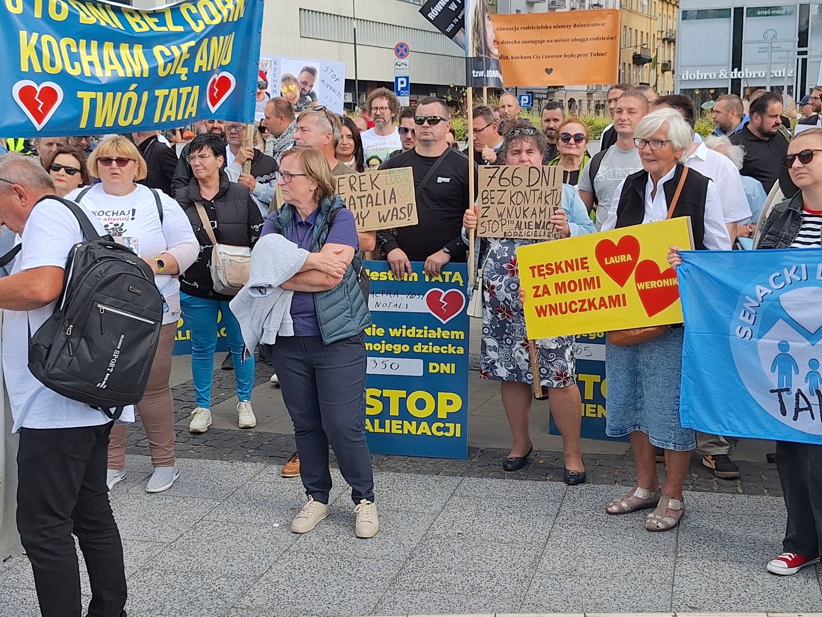 „Alienacja rodzicielska”. Rodzice i dziadkowie ponownie wyjdą na ulice