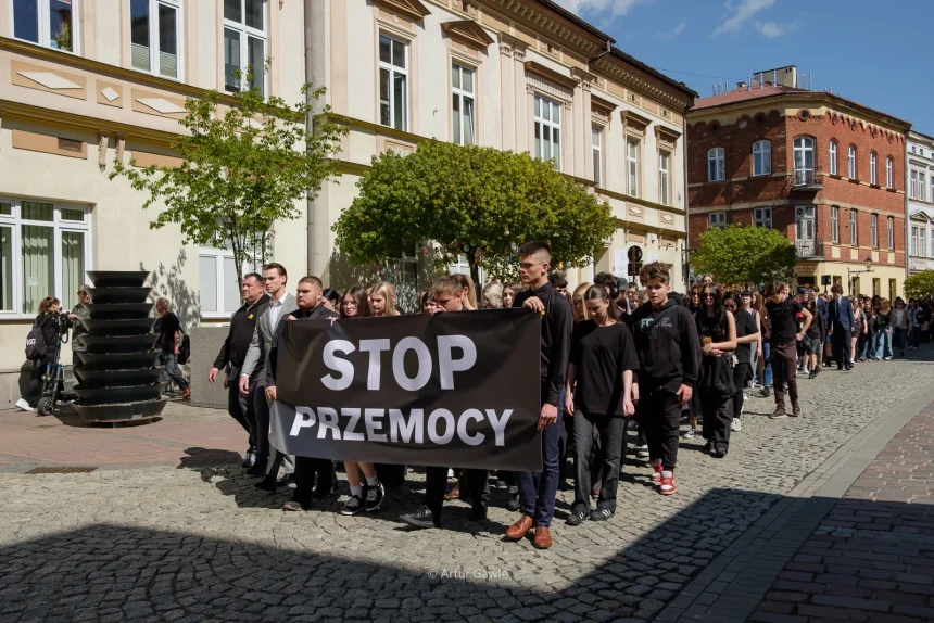 marsz przeciw przemocy fot. artur gawle0013