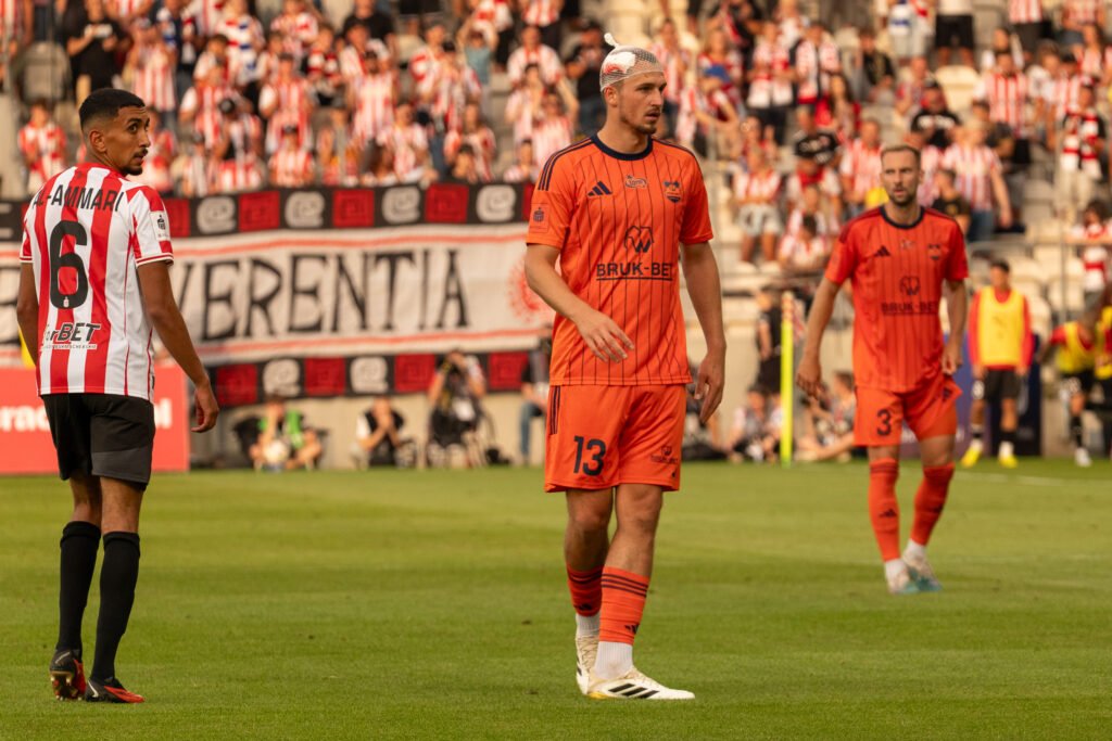 Ekstraklasa piłkarska. Cracovia wygrała z Bruk-Betem 2:0 3 Cracovia Termalika33886