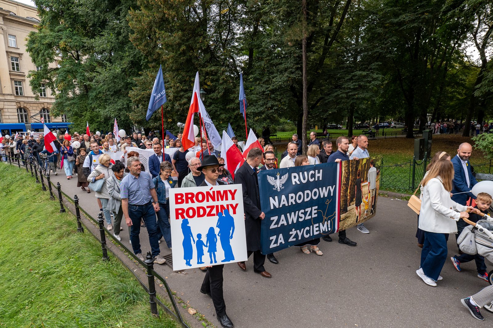Kraków: ulicami miasta przeszedł Marsz dla Życia i Rodziny 21 P1161110