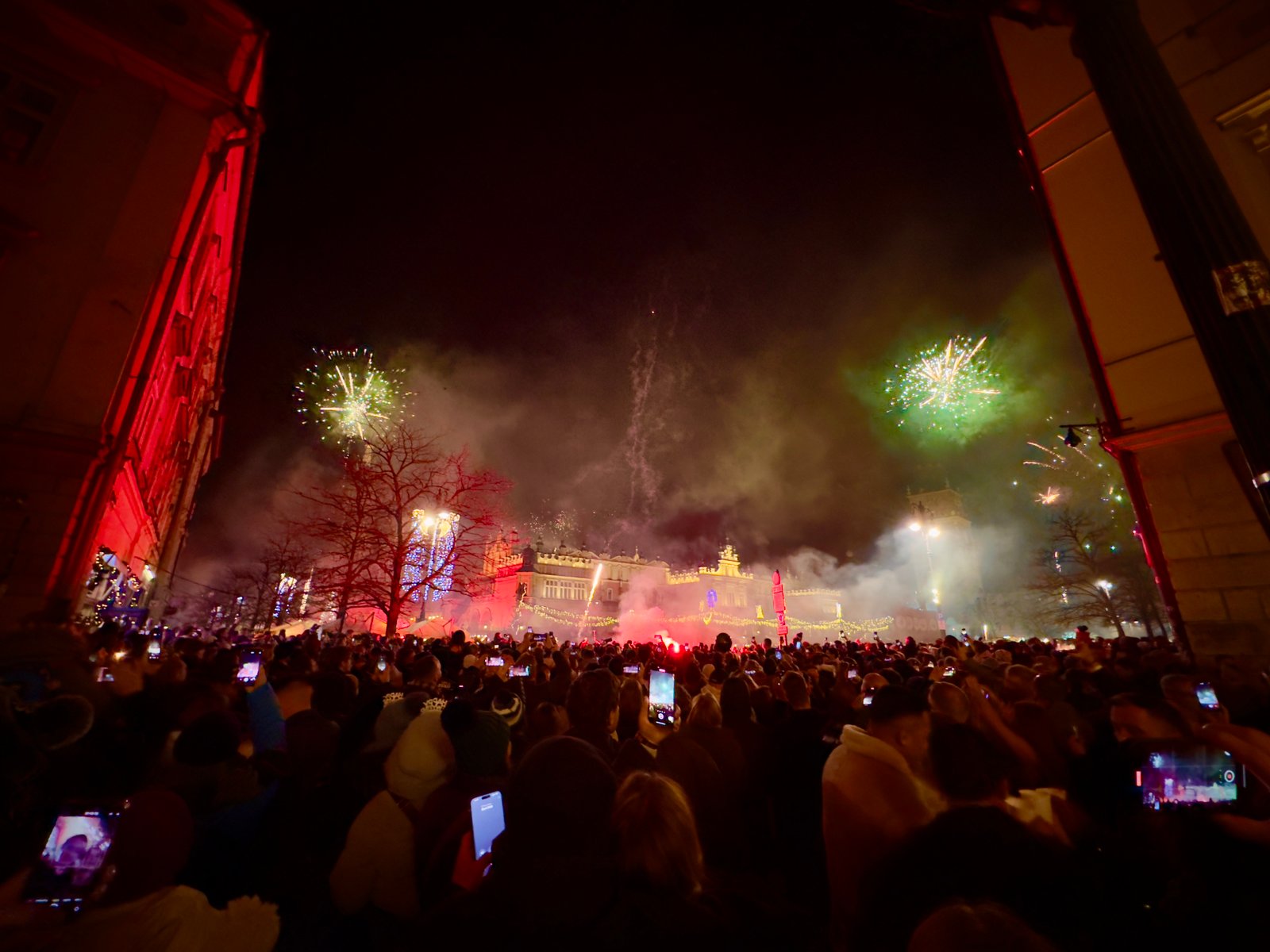 Kraków. Wojewoda zaskarży uchwałę o zakazie używania materiałów pirotechnicznych