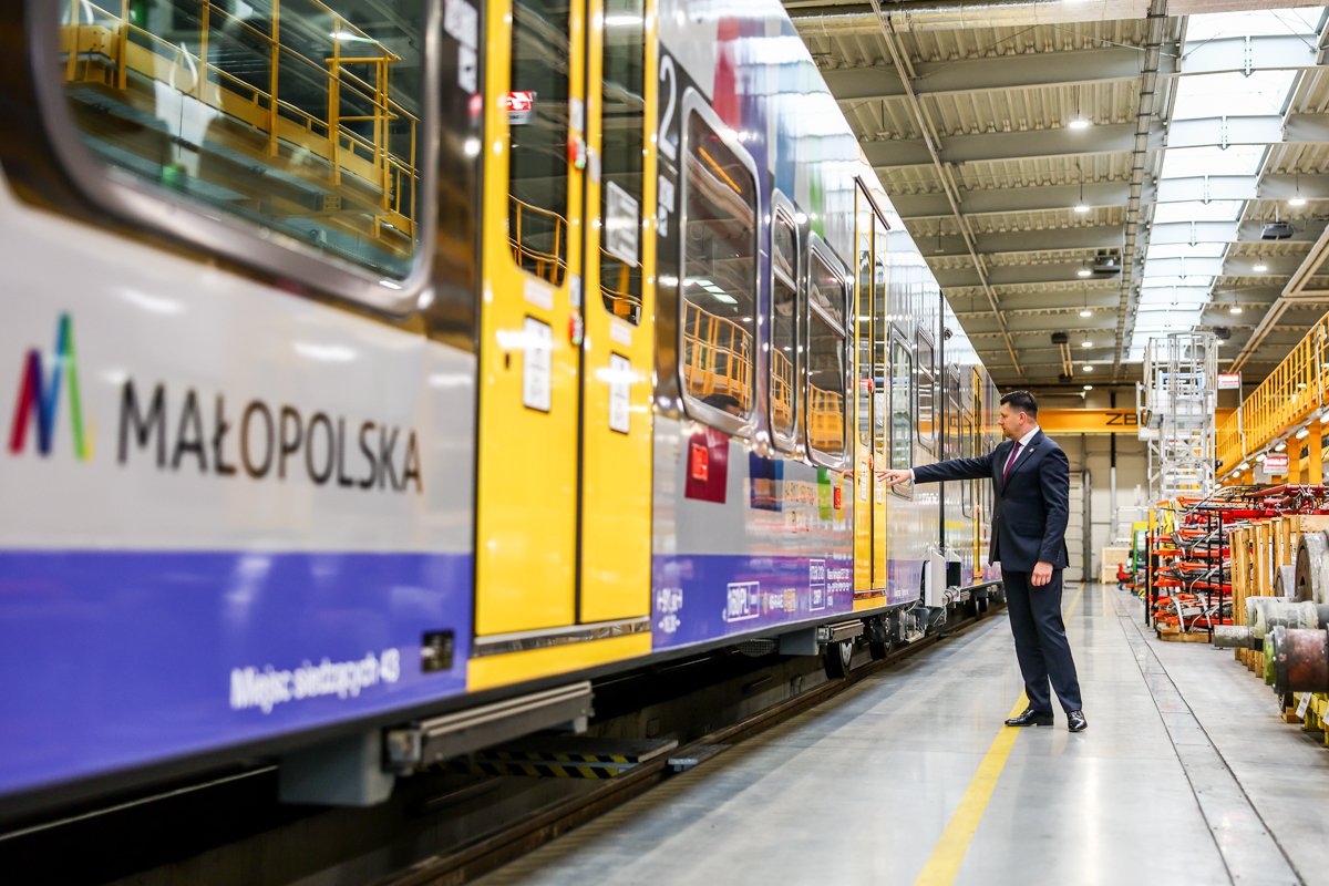 Małopolska odbiera nowe pociągi. Pierwsze dwa składy Impuls 2 już w regionie