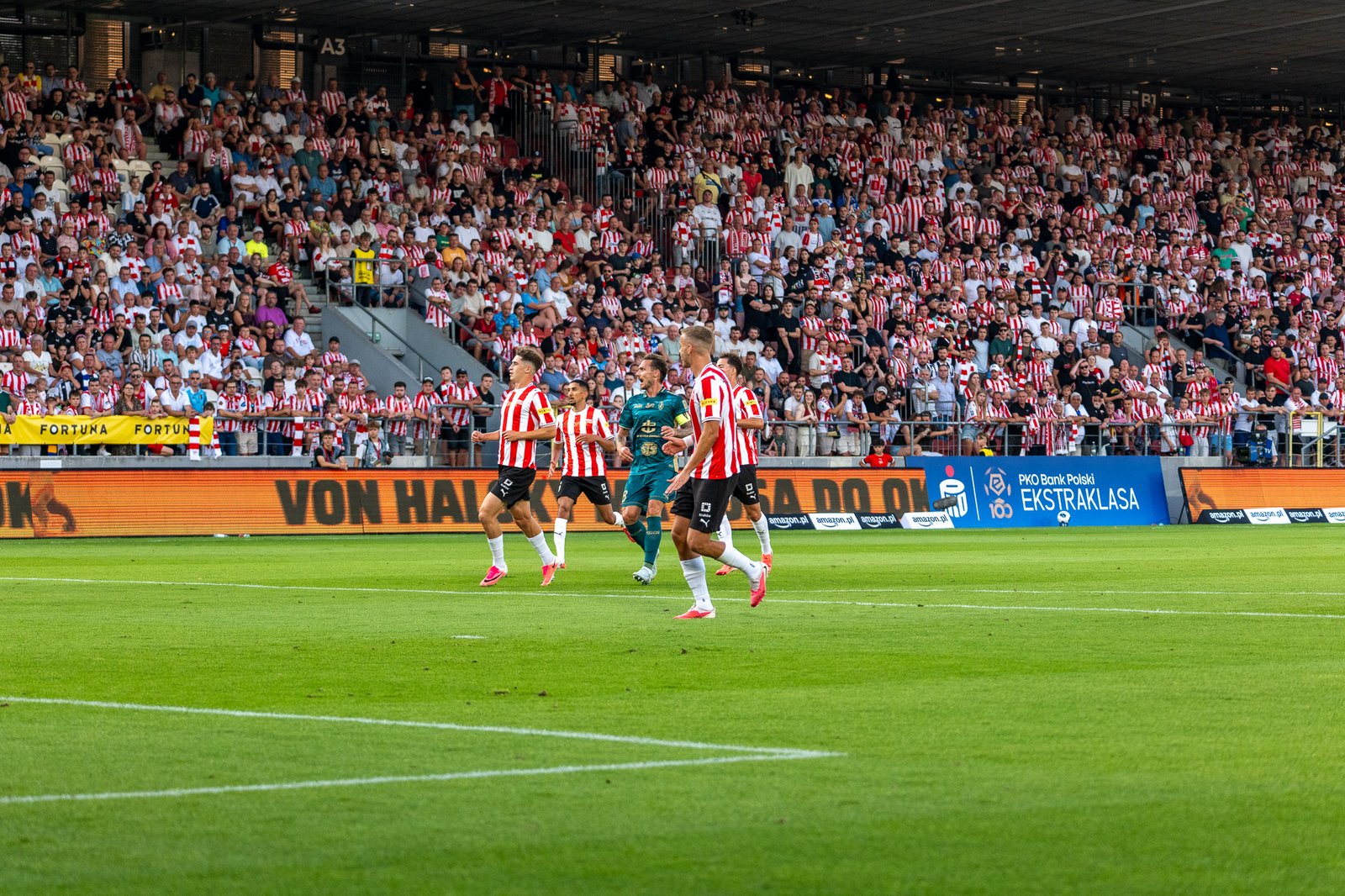 Ekstraklasa piłkarska. Cracovia przez cały czas bez wygranej i bez strzelonego gola
