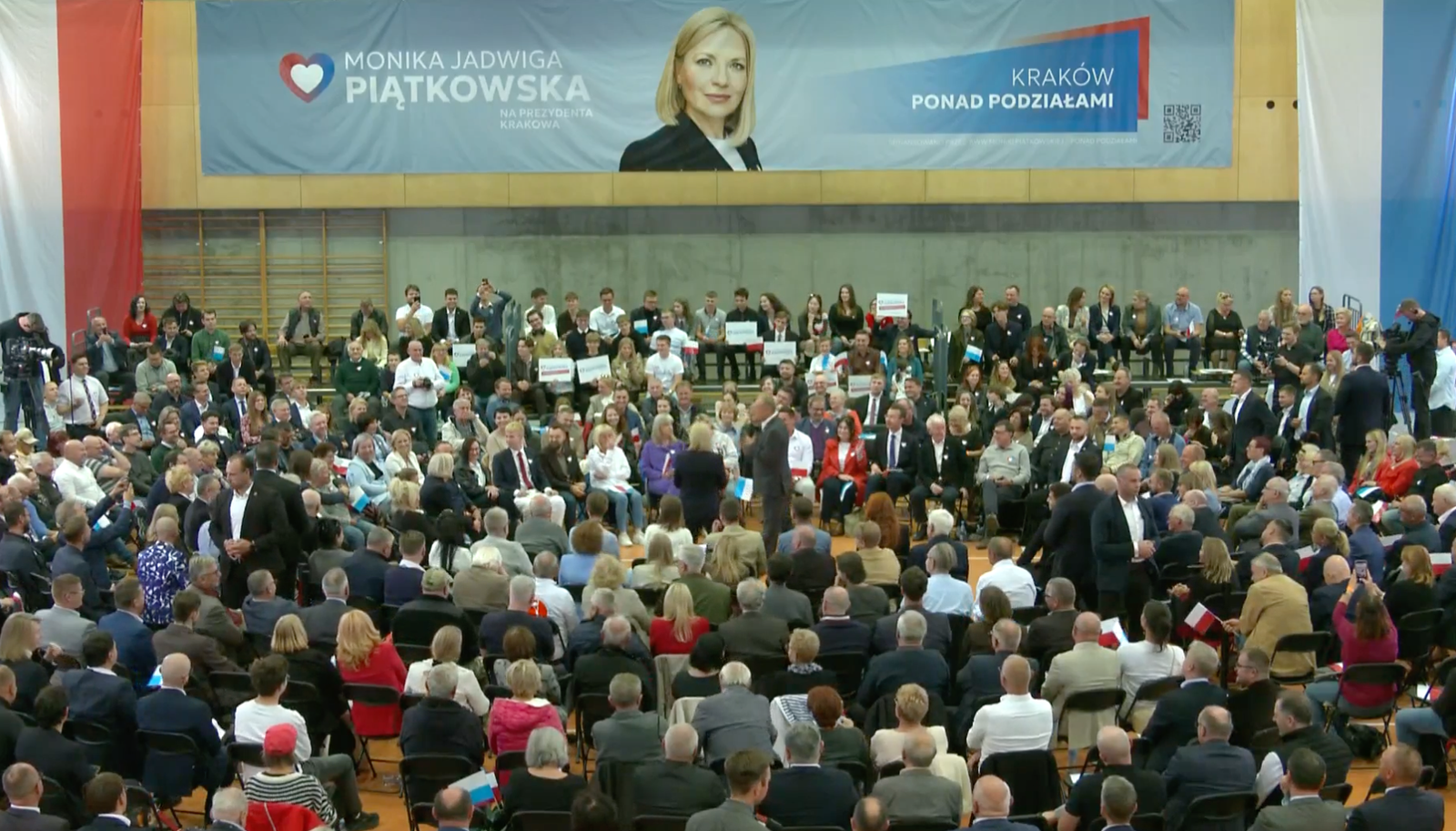 Kraków. Premier przyjechał wesprzeć Monikę Piątkowską w wyścigu o fotel prezydenta miasta