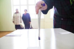 Dwie kadencje i do widzenia. 116 wójtów, burmistrzów i prezydentów z Małopolski nie wystartuje w wyborach w 2029 r. [LISTA]